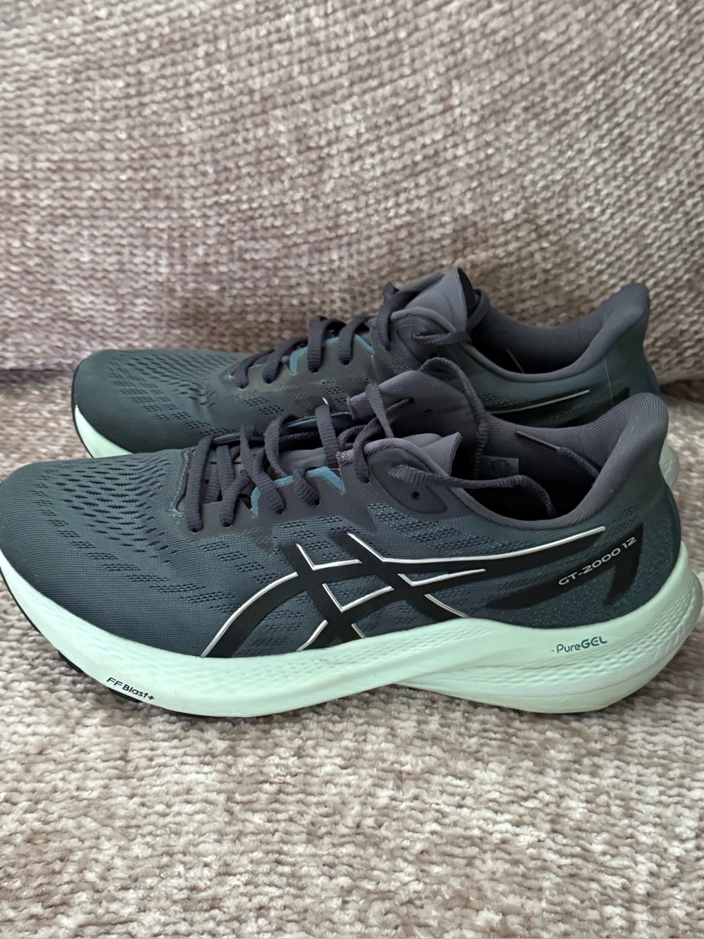 ASICS GT-2000 12 Pure Gel Running Shoes Women 10.5 WIDE Tarmac Mint Pure Silver